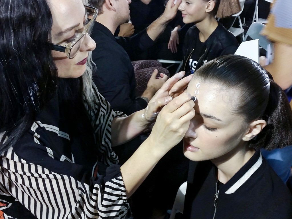 EIGHT30 - MAC cosmetics - backstage - paris fashion week - ss17 - issey miyake